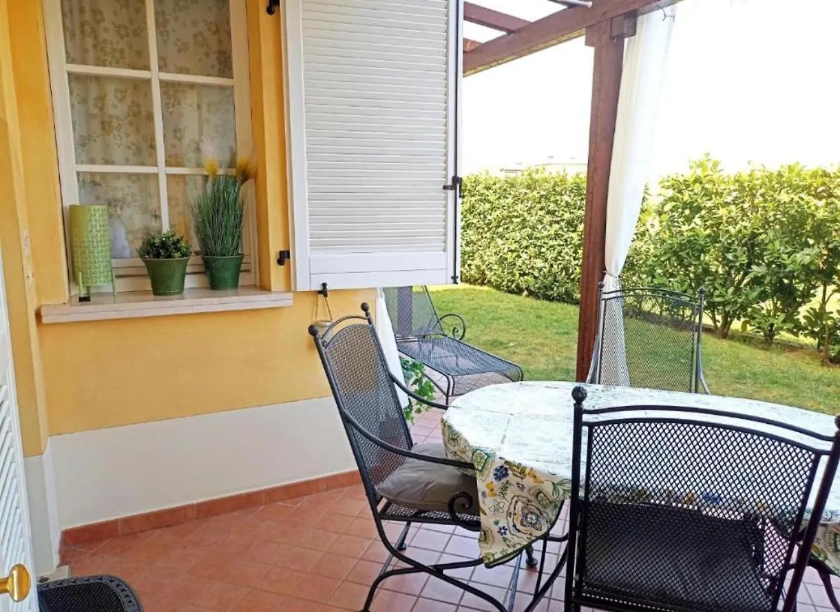 Apartment Dragonfly - Garden And Pool Manerba del Garda