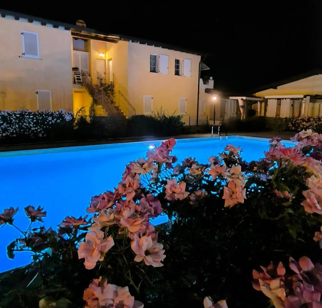 Apartment Dragonfly - Garden And Pool Manerba del Garda Italië